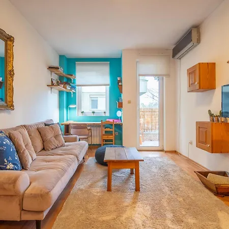 Apartment 1 Bedroom Natural